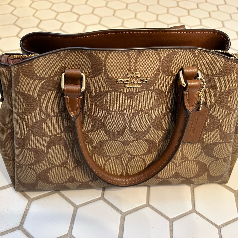 Coach shoulder bag